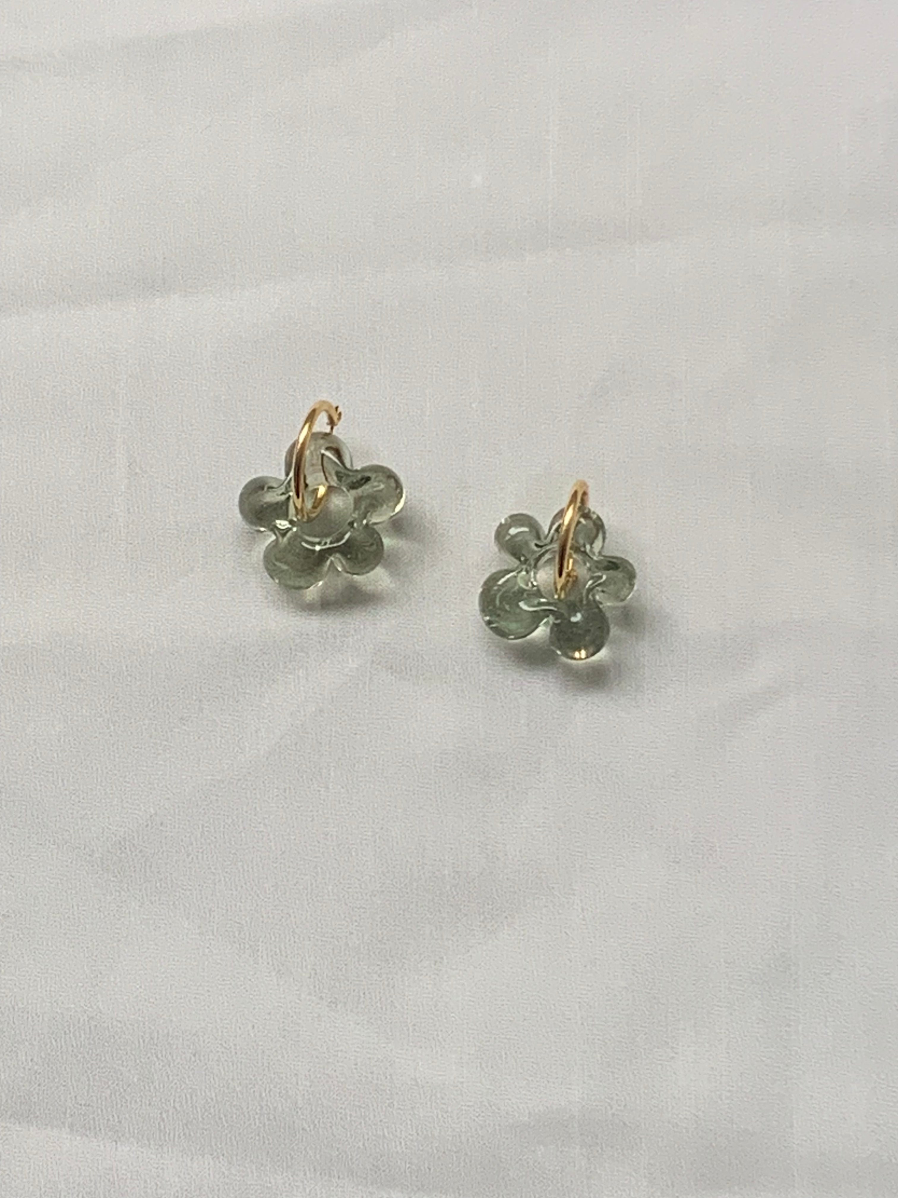 FLEUR earrings grey green